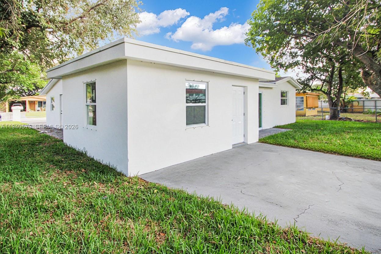 PLAZA ESTATES 2ND SEC - Residential