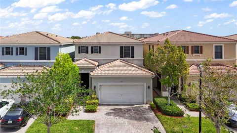 671 NE 191st Ter Miami FL 33179