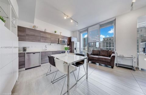 151 SE 1st St 1706 Miami FL 33131