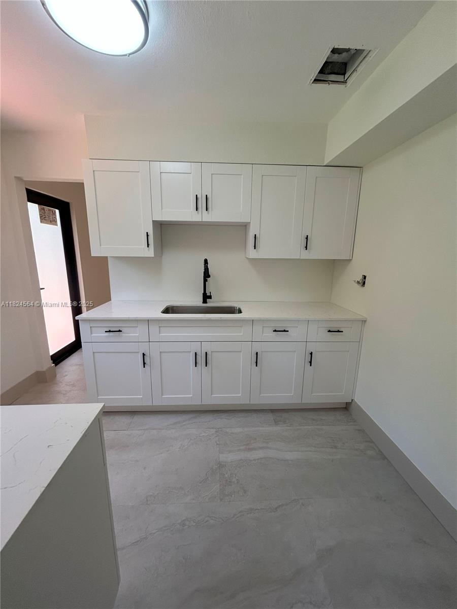 CAROL CITY CENTER ESTATES - Residential