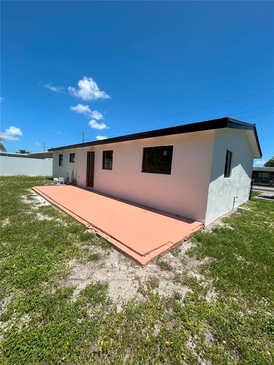 CAROL CITY CENTER ESTATES - Residential