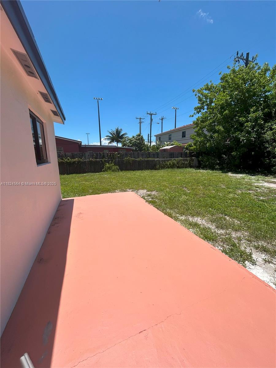 CAROL CITY CENTER ESTATES - Residential