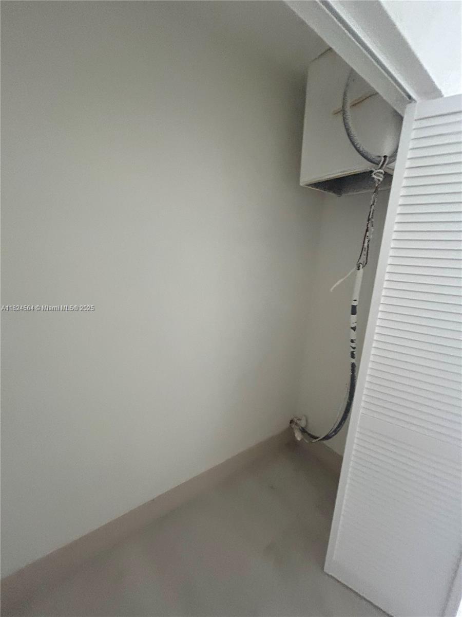 CAROL CITY CENTER ESTATES - Residential