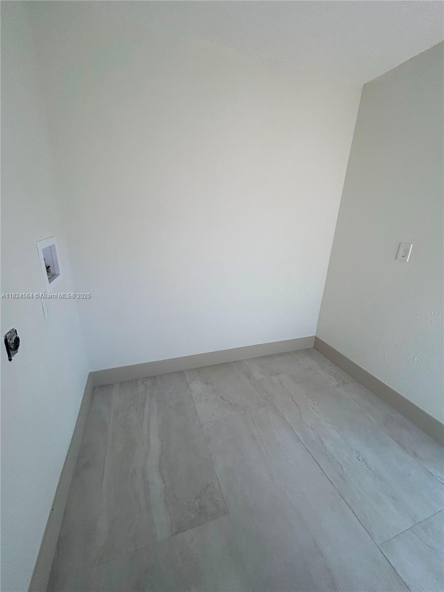 CAROL CITY CENTER ESTATES - Residential