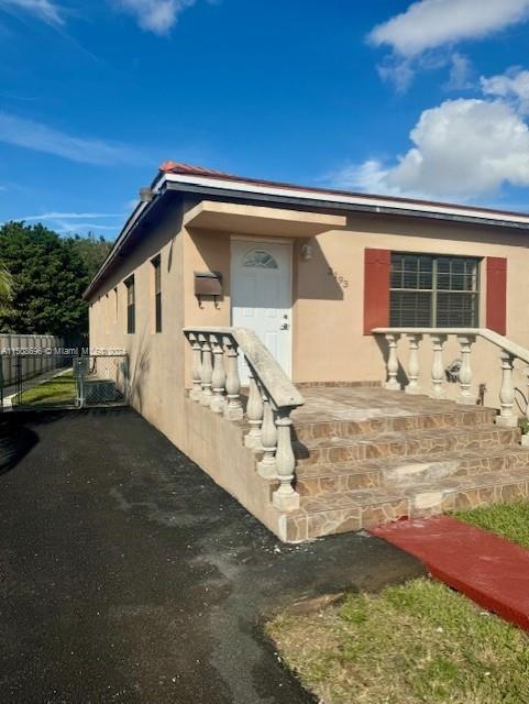 REV - Residential Lease