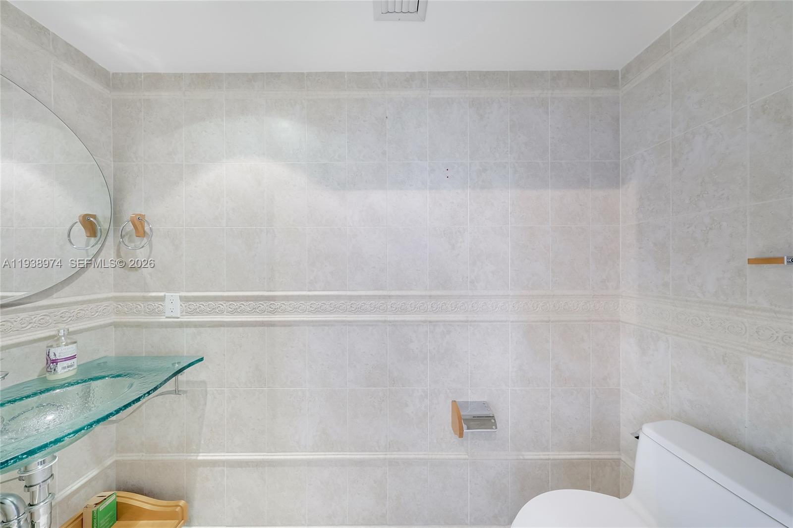 THE COSMOPOLITAN RESIDENC - Residential