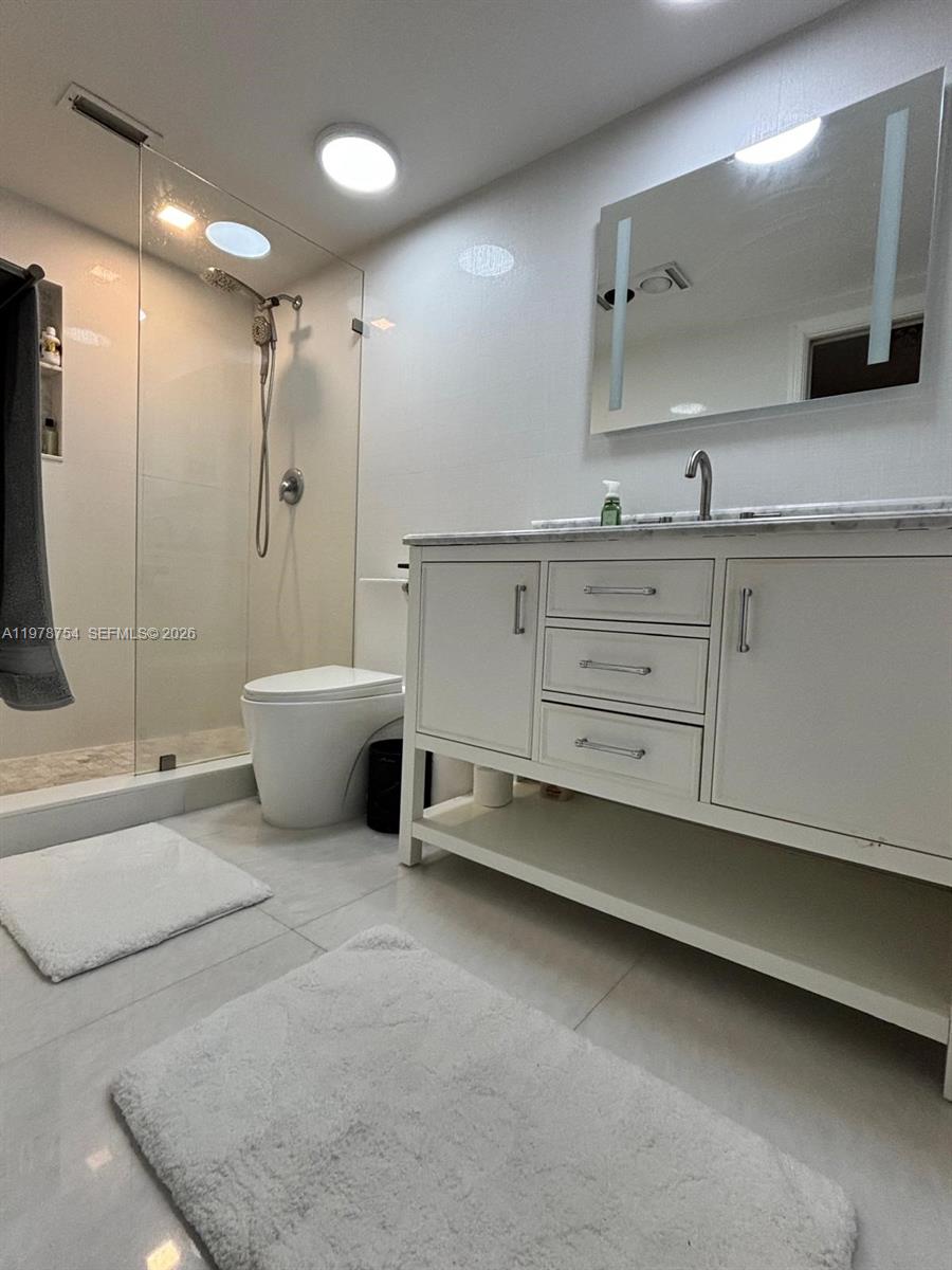 WINDSOR CONDO - Residential