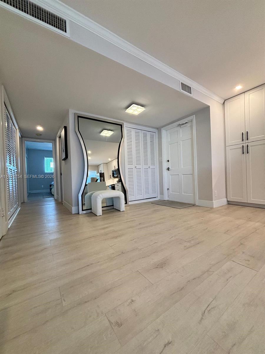 WINDSOR CONDO - Residential