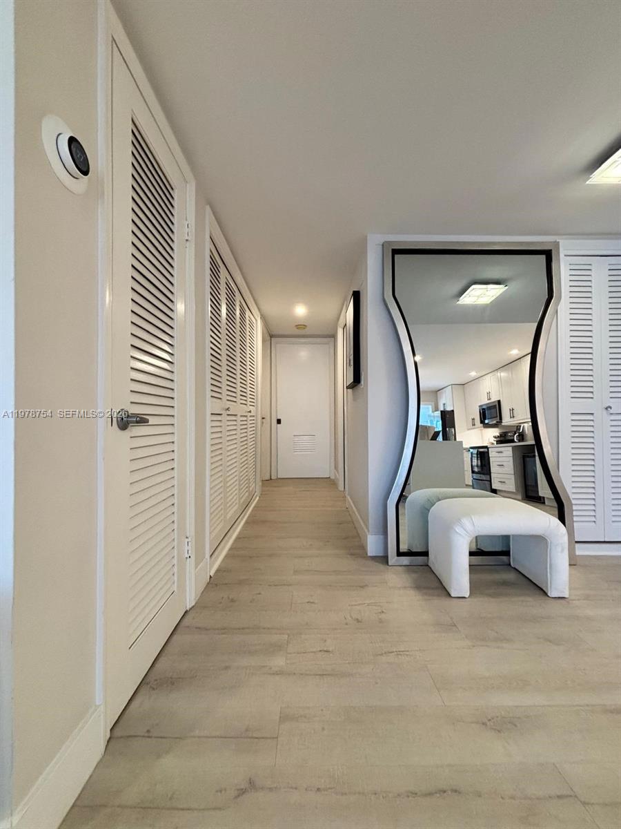 WINDSOR CONDO - Residential