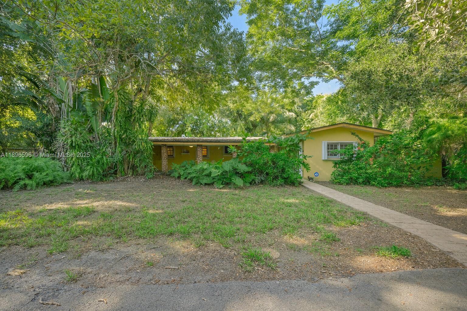 SUBURBAN ESTATES - Residential