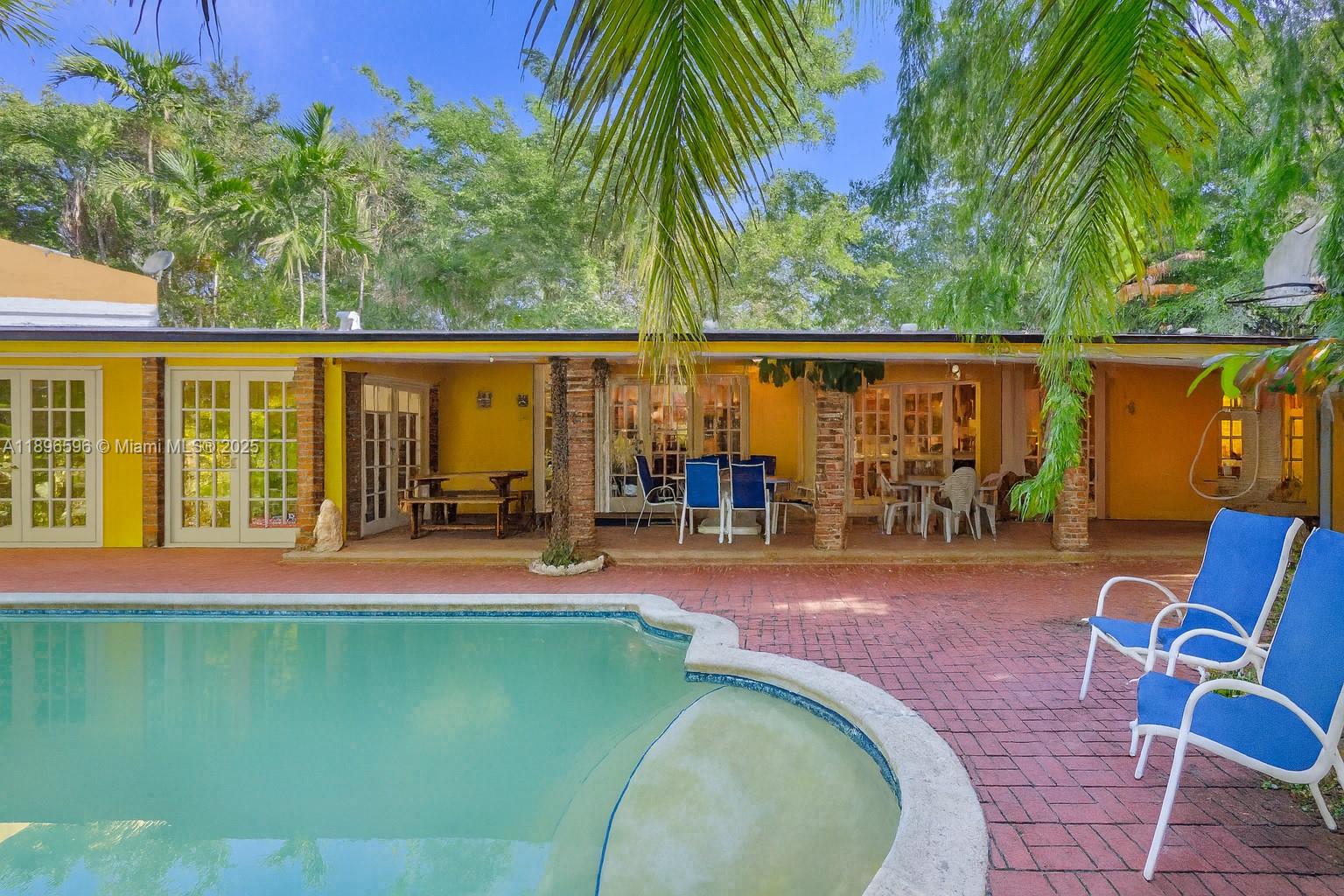 SUBURBAN ESTATES - Residential