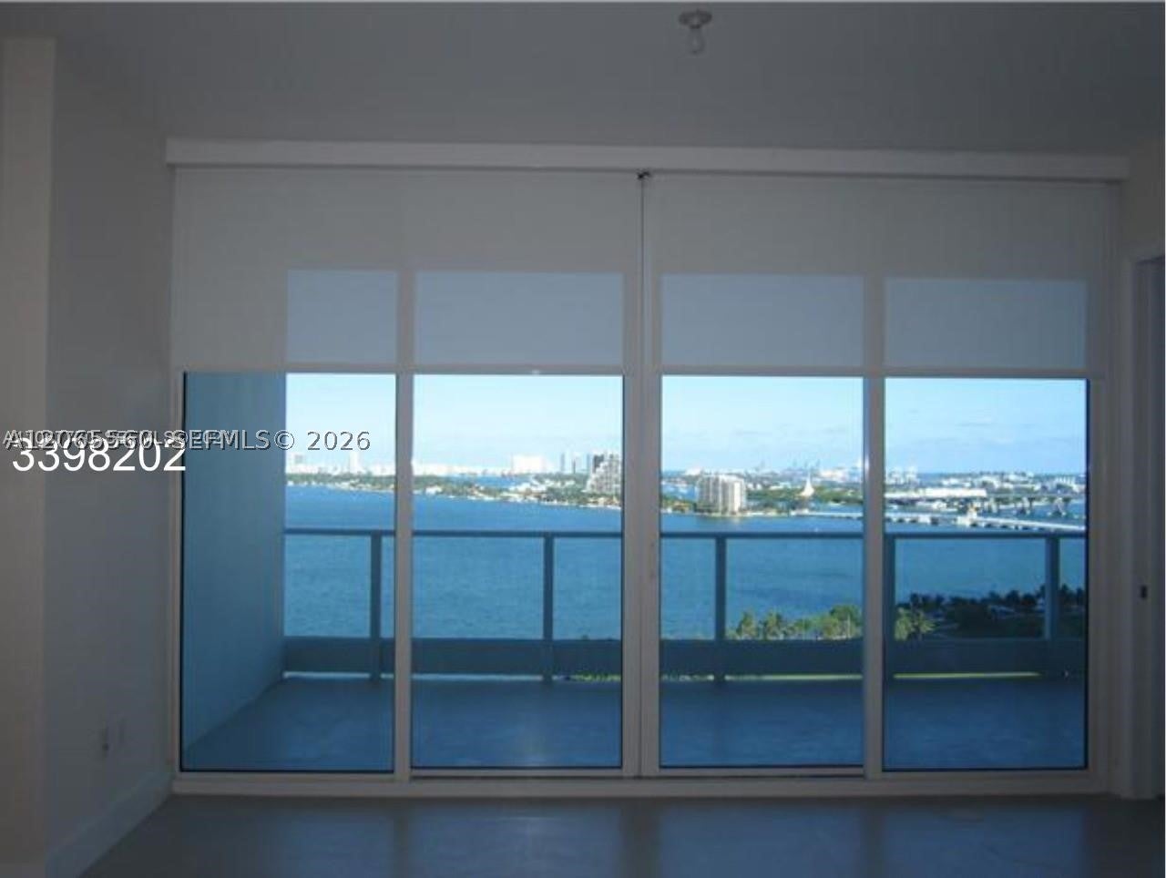 2020 N Bayshore Dr 1706