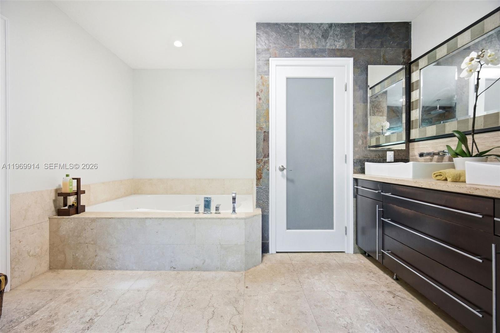 PEARL PROPERTY - Residential