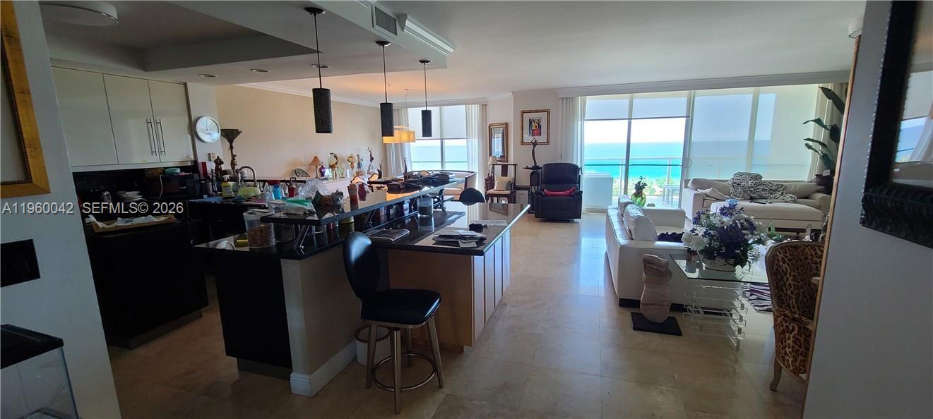 HAMPTONS SOUTH CONDO - Residential