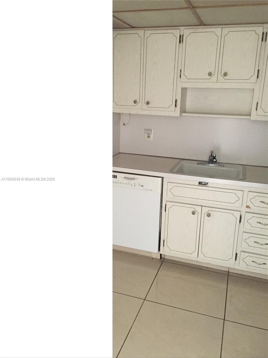 HEMISPHERES CONDO - Residential