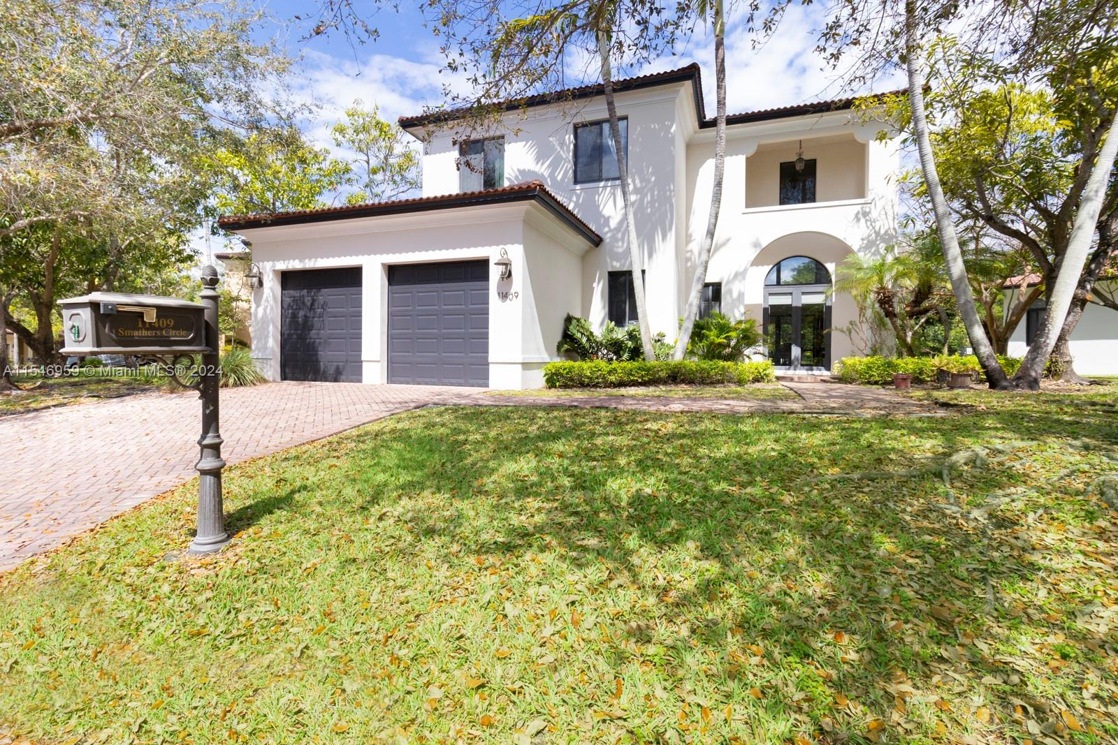 Property for Sale at 11409 Smathers Cir Cir, Pinecrest, Miami-Dade County, Florida - Bedrooms: 3 
Bathrooms: 3  - $1,799,000
