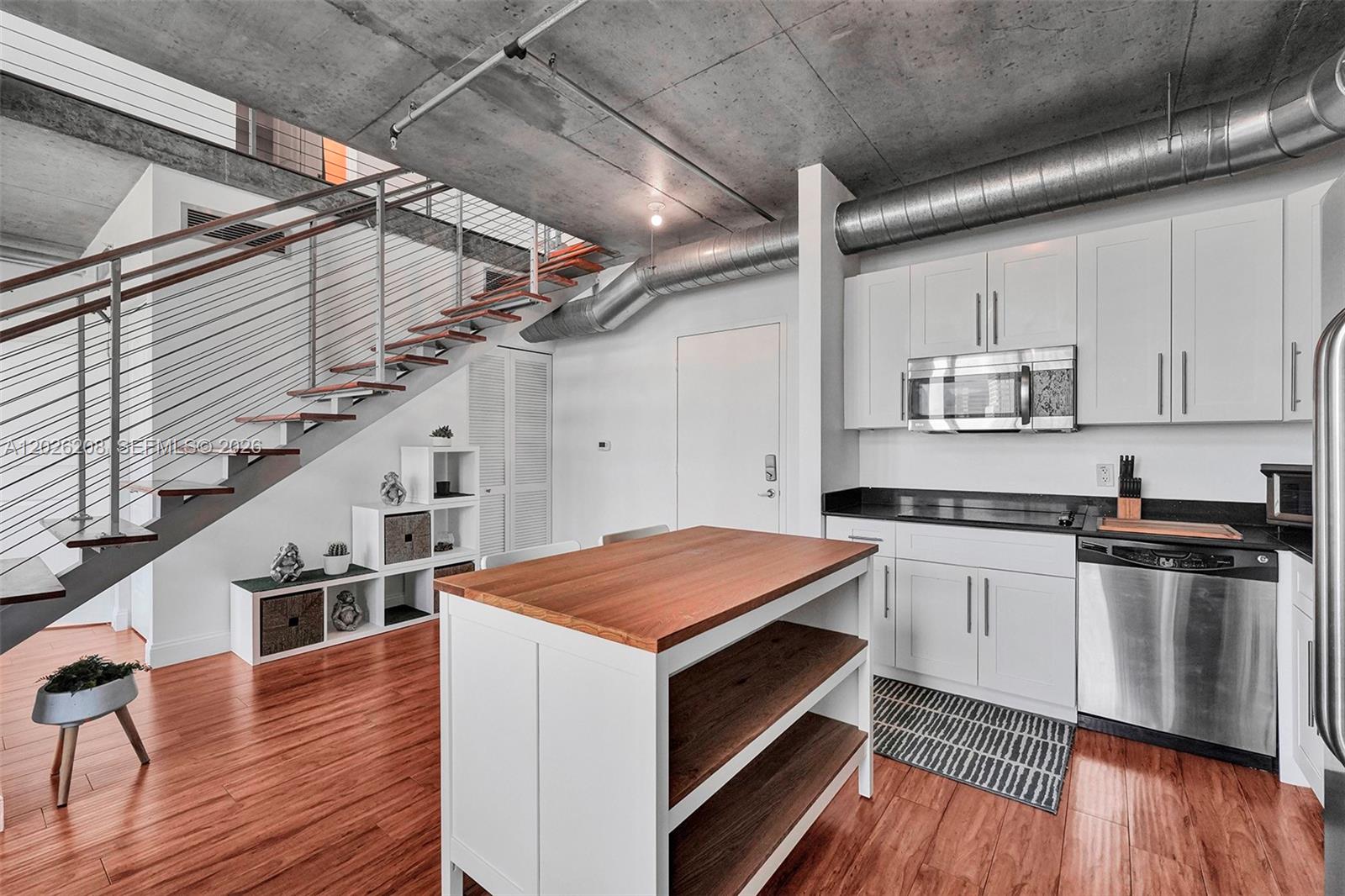 690 SW 1st Ct PHI12