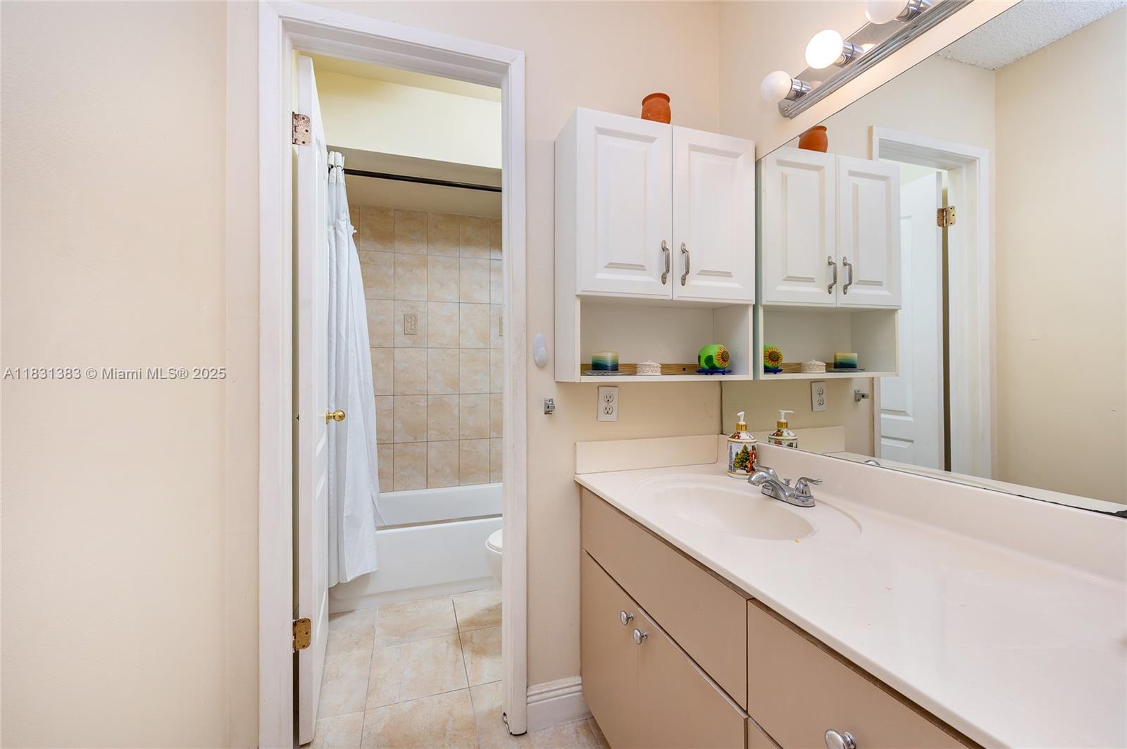 SPRING LAKES VILLAGE II - Residential