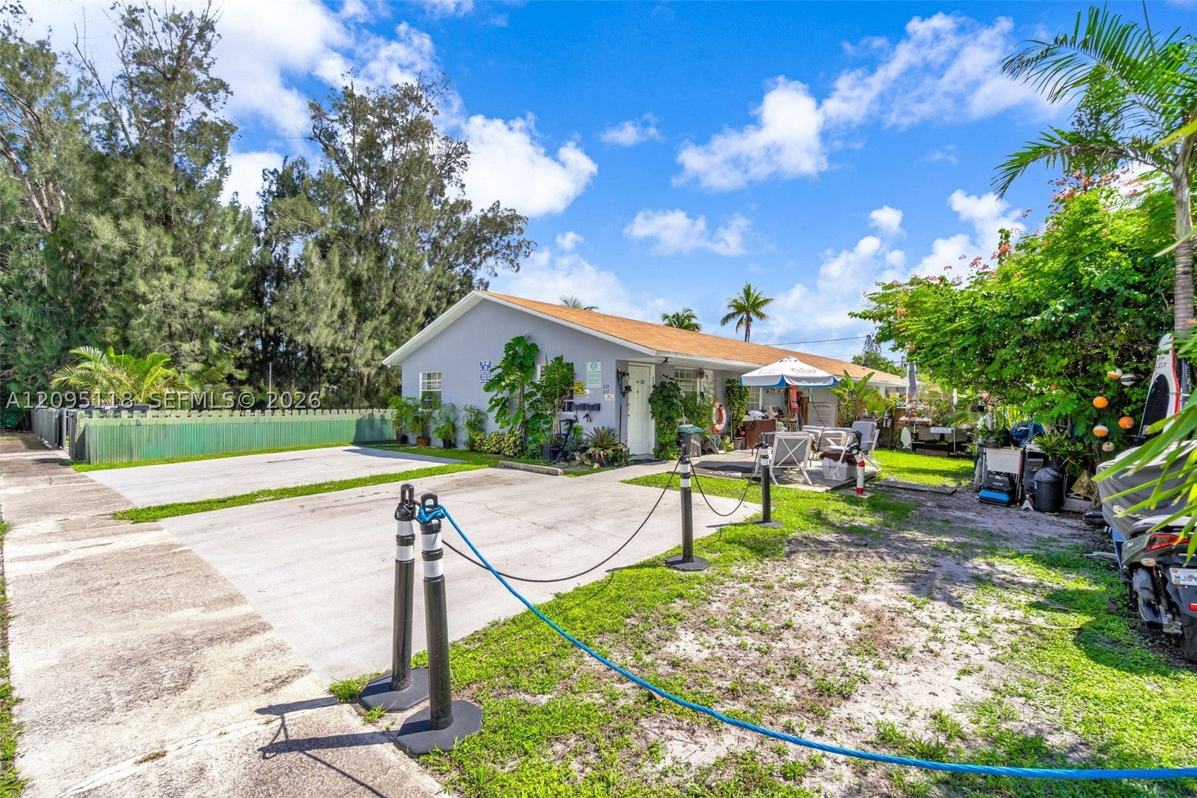 235-237 SW 12th St