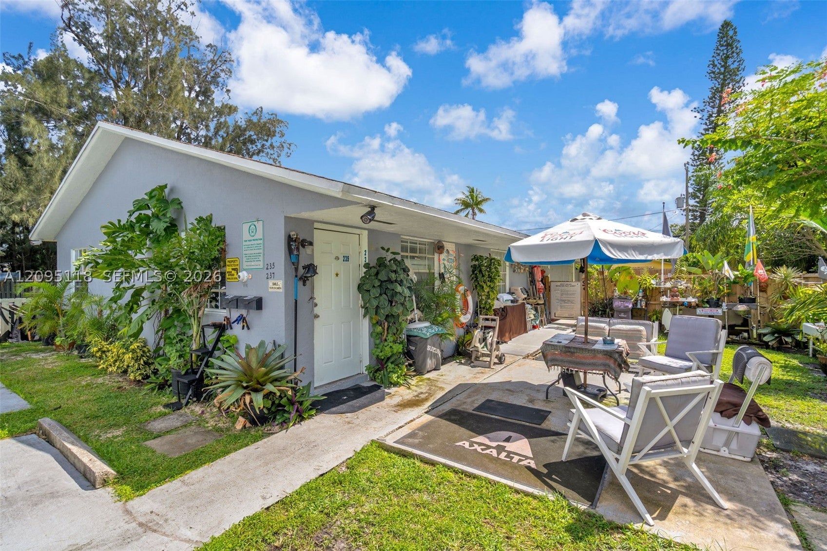 235-237 SW 12th St