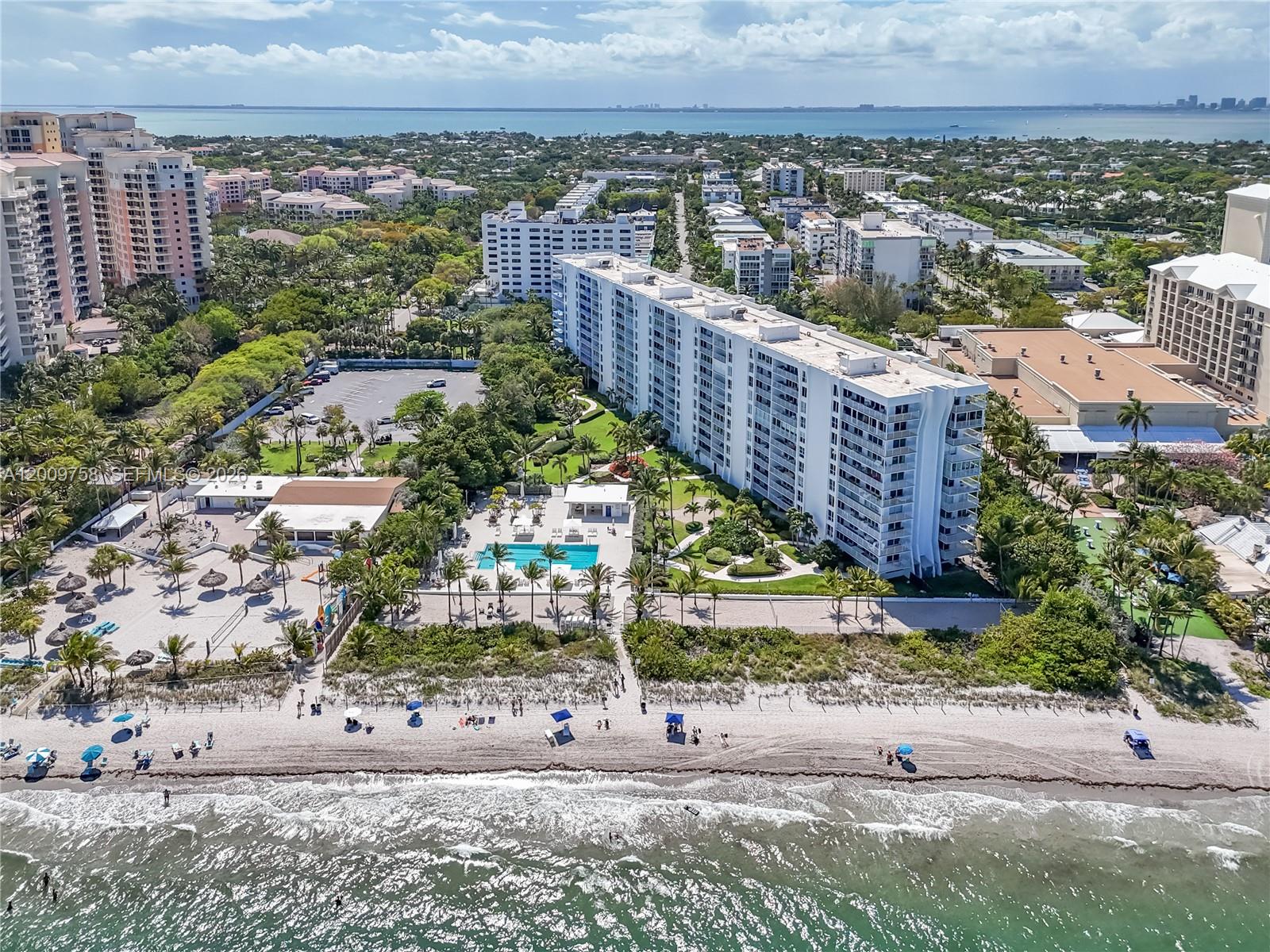 SANDS OF KEY BISCAYNE - Residential