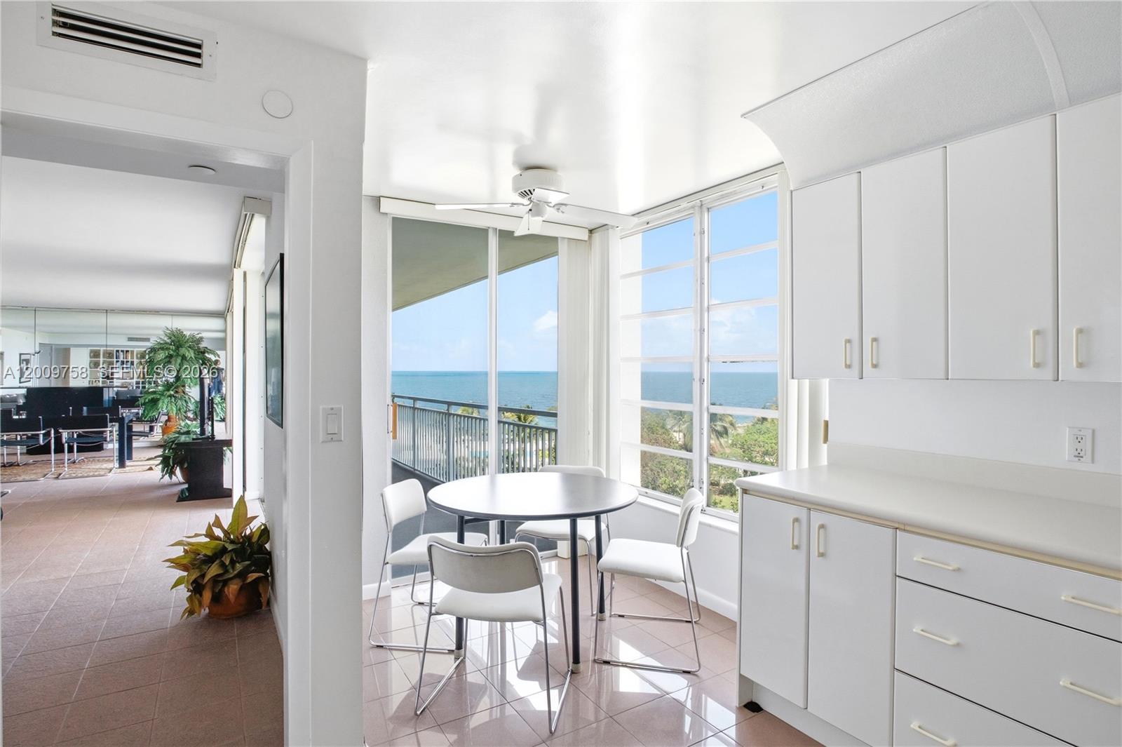 SANDS OF KEY BISCAYNE - Residential