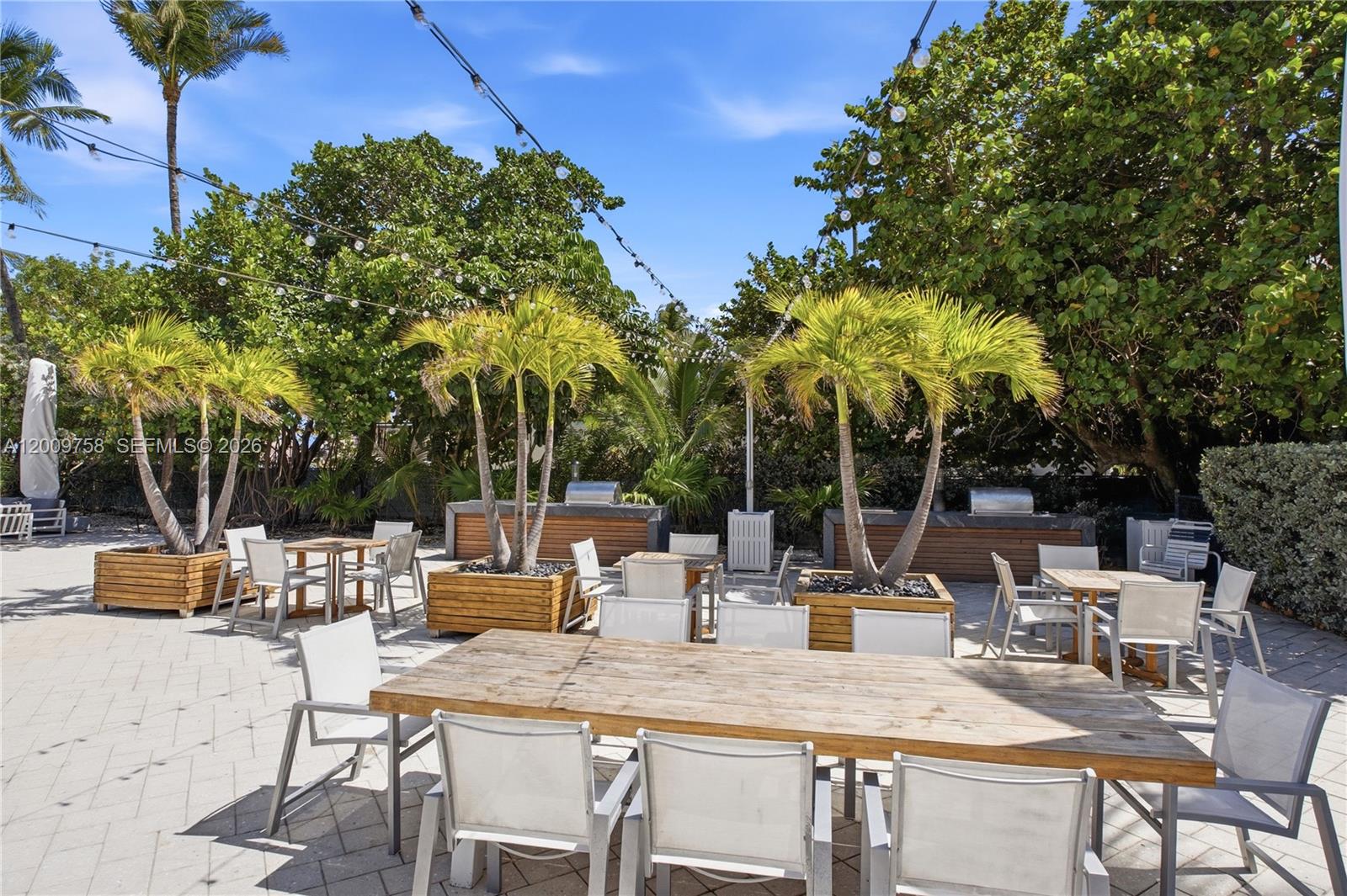 SANDS OF KEY BISCAYNE - Residential
