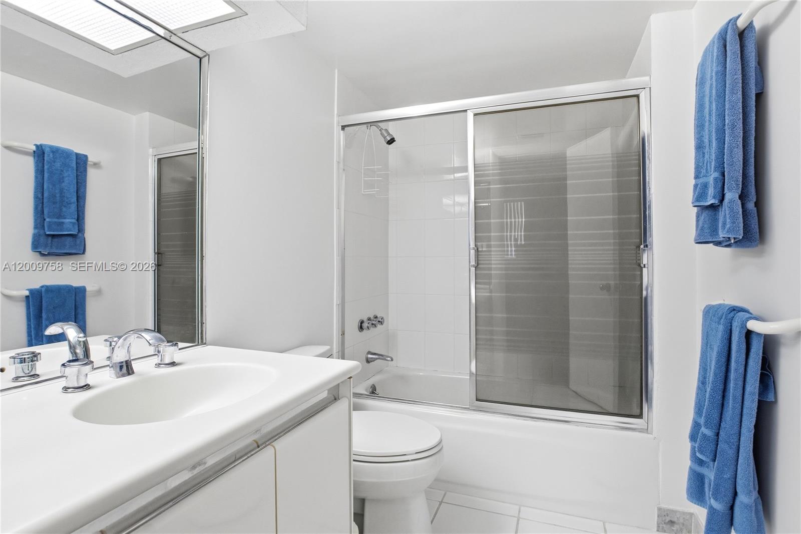 SANDS OF KEY BISCAYNE - Residential