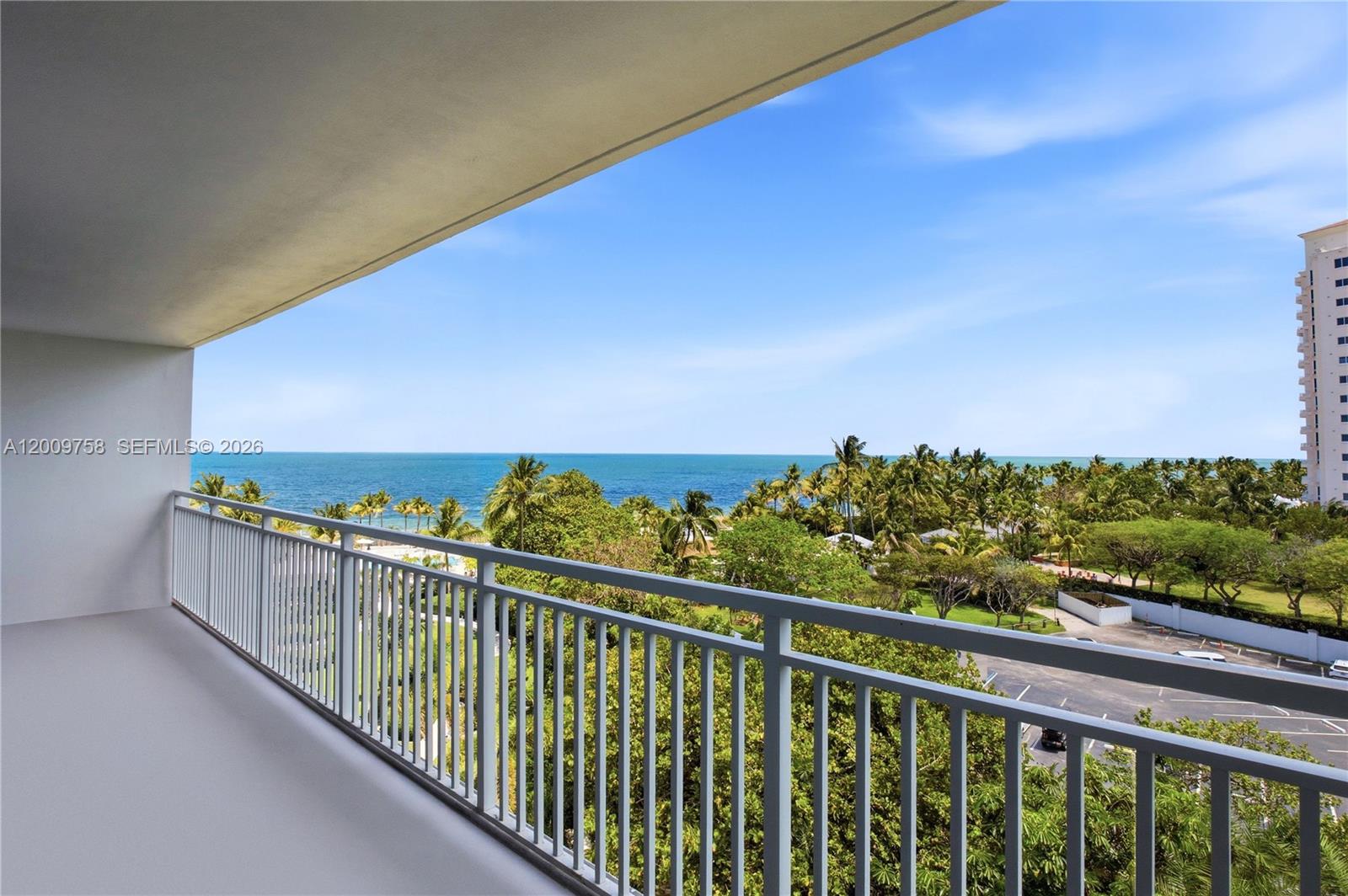 SANDS OF KEY BISCAYNE - Residential