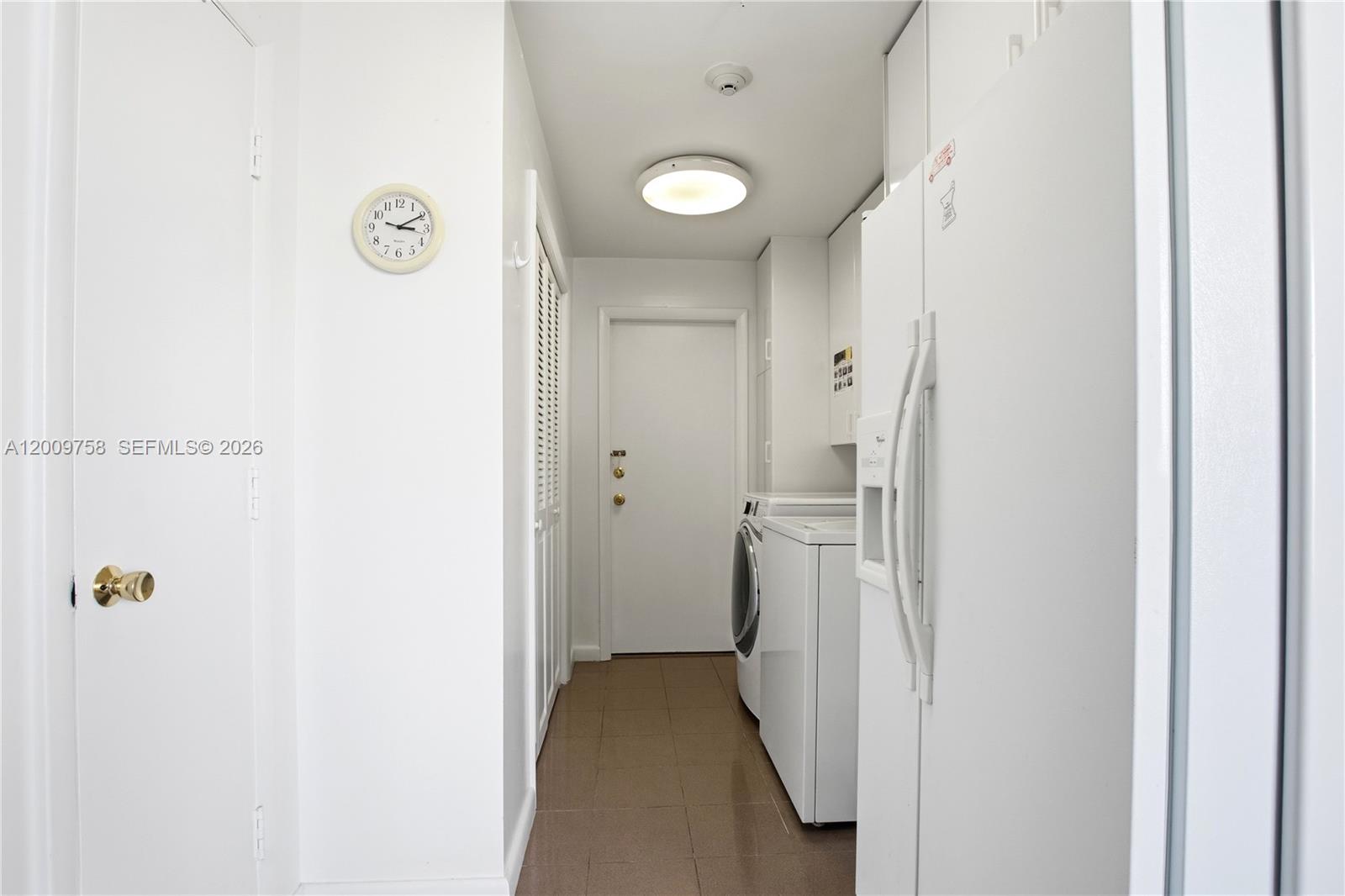 SANDS OF KEY BISCAYNE - Residential