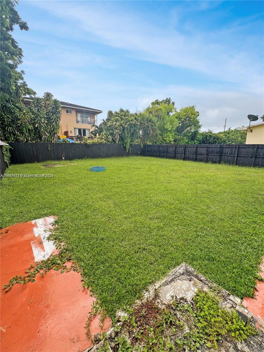 2783 - 2785 SW 33rd Ct