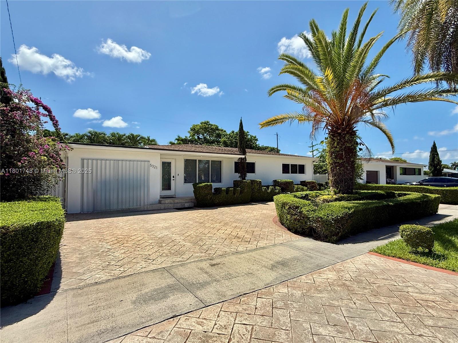 beautiful home large pool plenty of yard and close to supermarket public transportation restaurants welcome to this spacious 5-bedroom, 4 bathPool home. and situated on a prime location Open floor plan featuring a bright and airy living area. A fully remodeled gourmet kitchen, complete with modern finishes, all-new stainless steel appliances, ample counter space, and a large island. The adjacent dining area overlooks the pool, providing lots of natural light. , New Roof, Impact windows & Doors, a New AC, and a new water heater. The master suite nice view of pool.large backyard. Walking distance to Cafes, Shops, Houses of worship and more