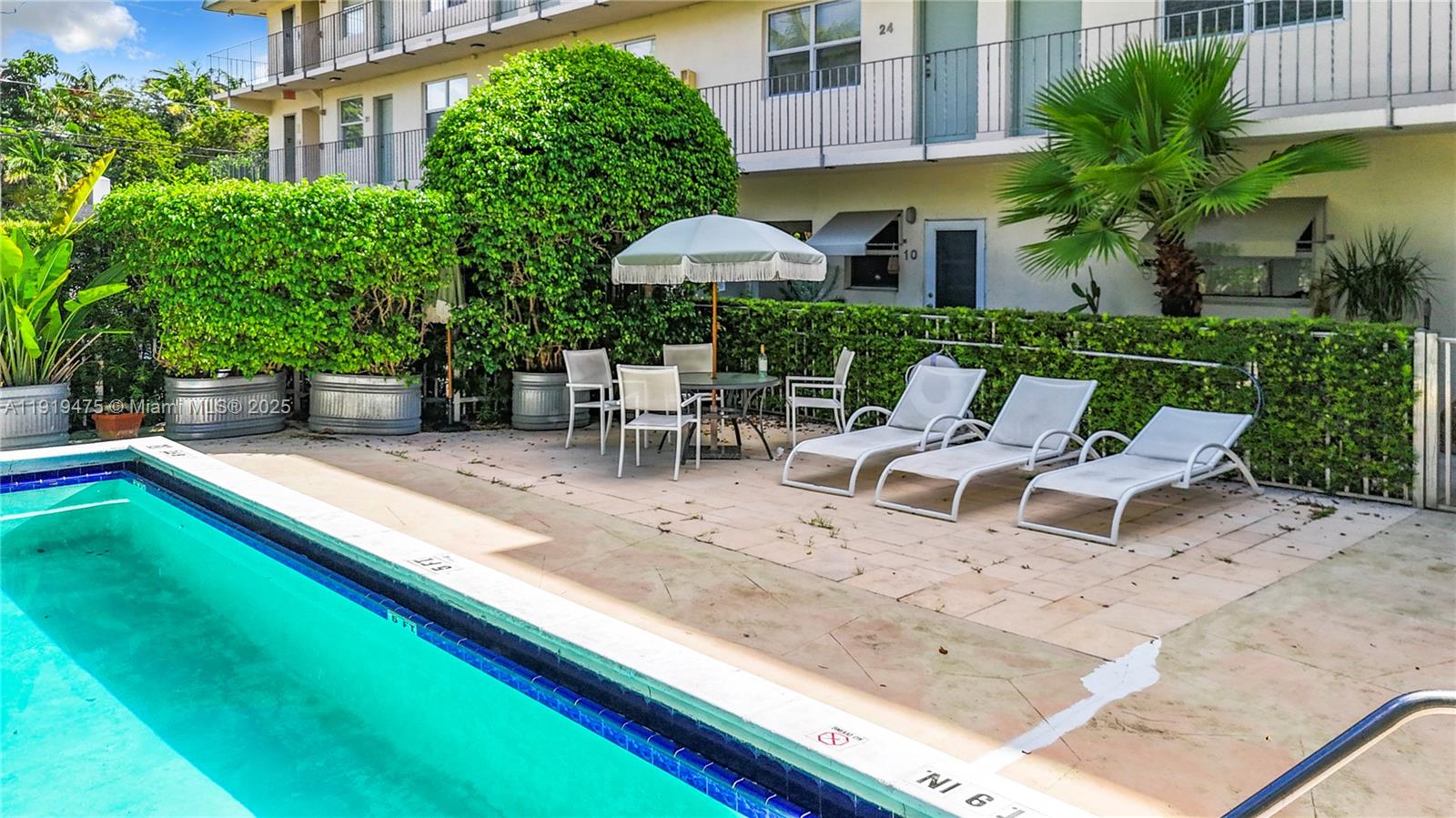 MORNINGSIDE PALMS CONDO - Residential Lease