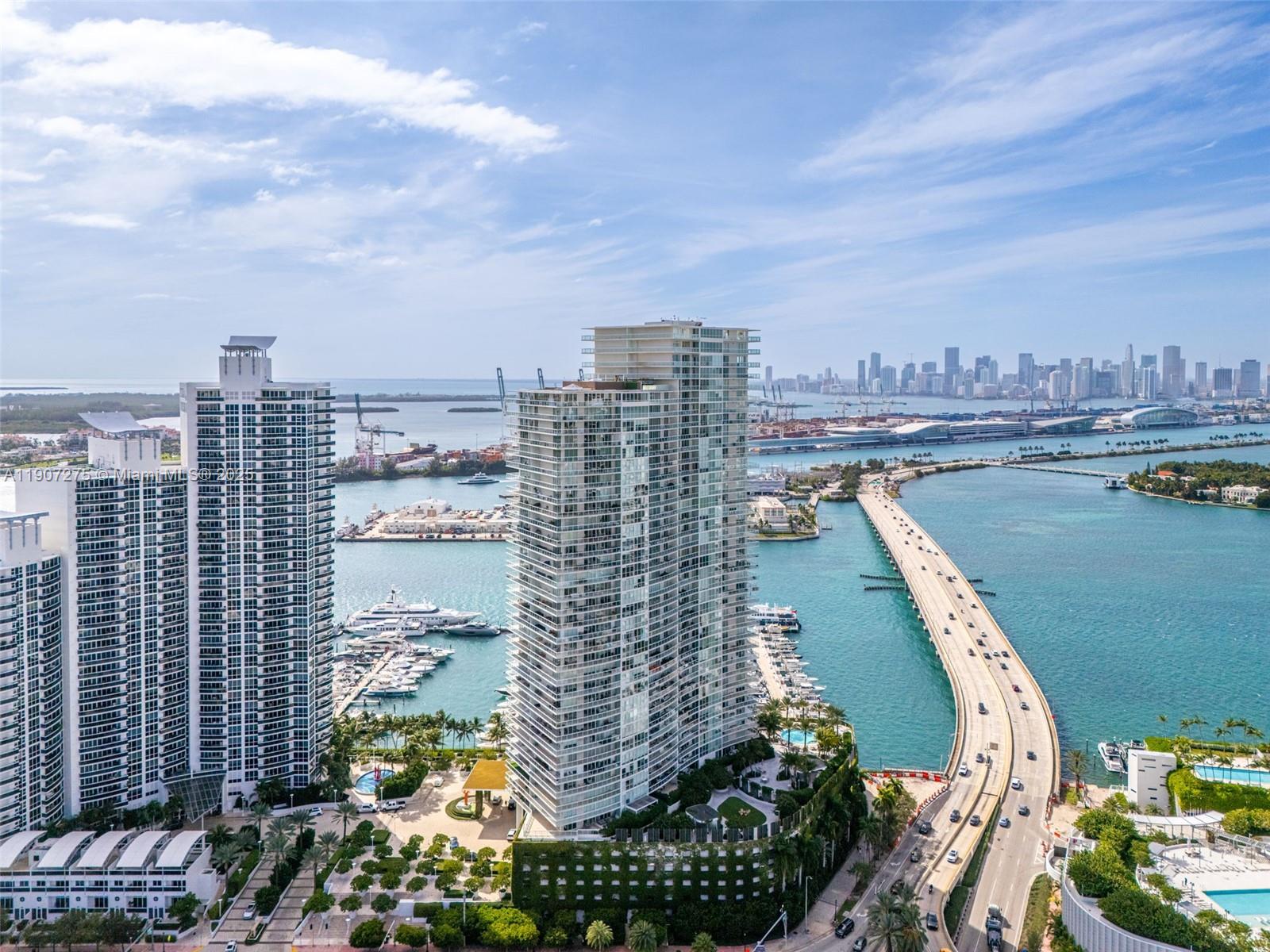 ICON CONDO - Residential