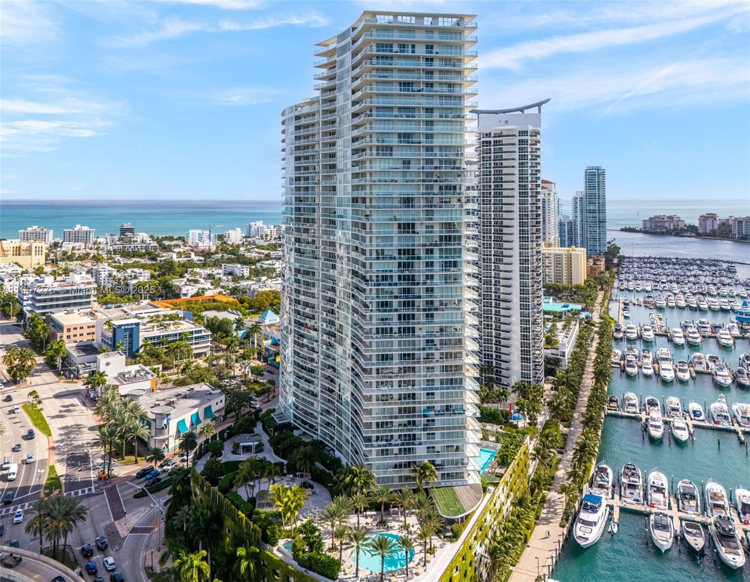 ICON CONDO - Residential