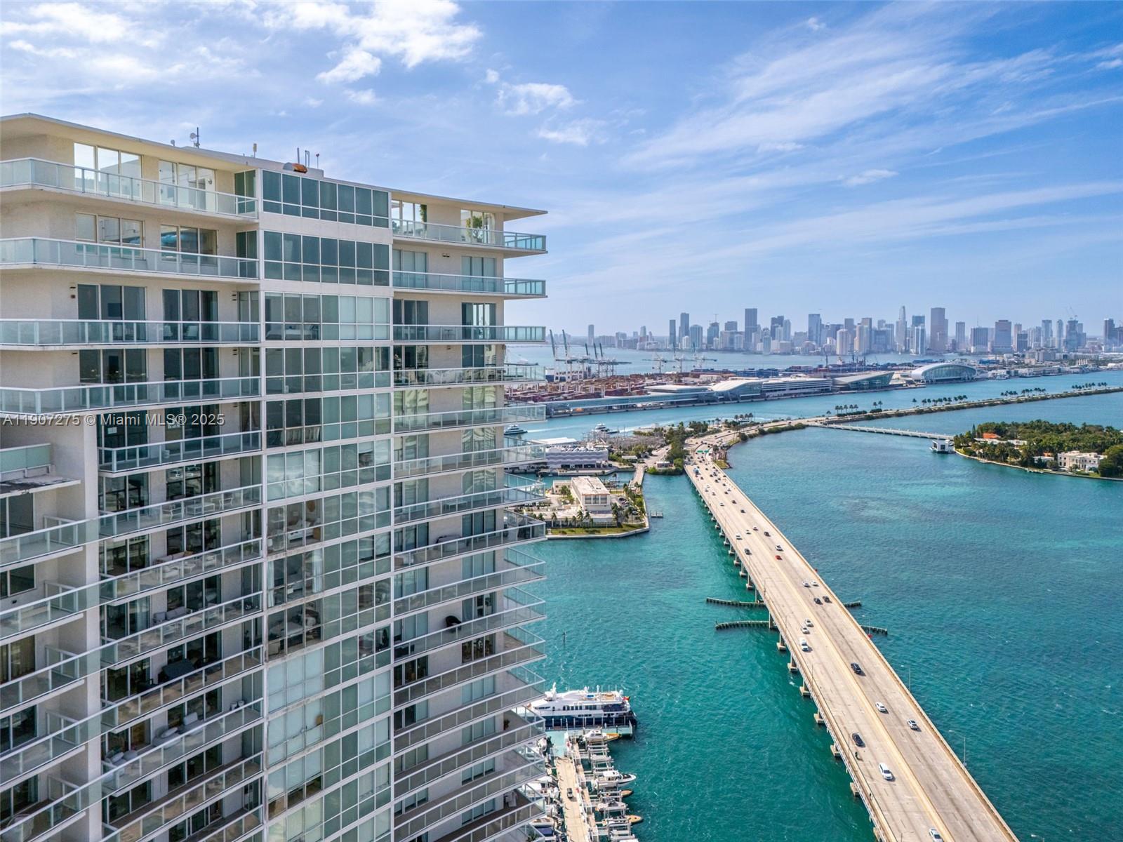 ICON CONDO - Residential