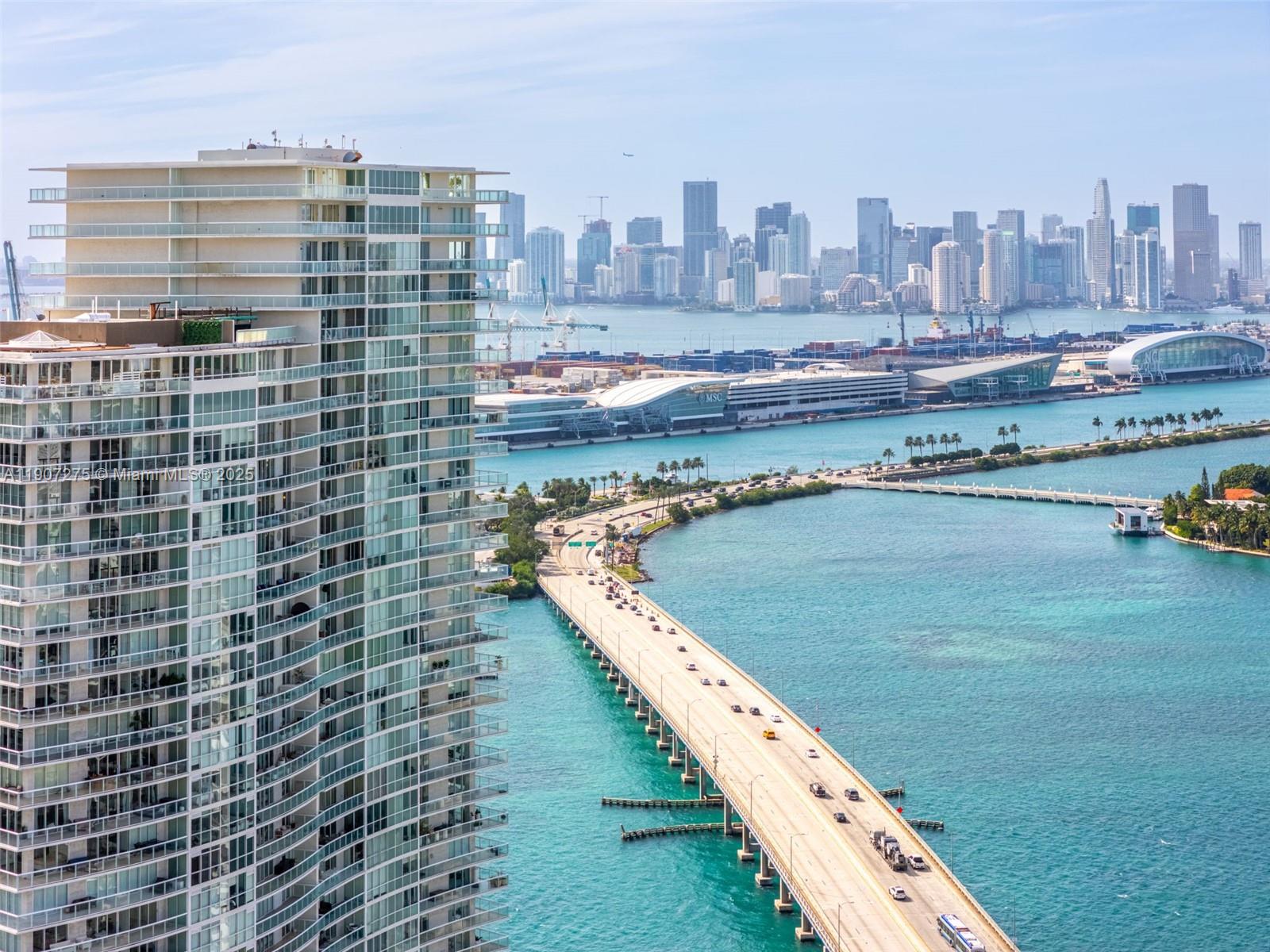 ICON CONDO - Residential