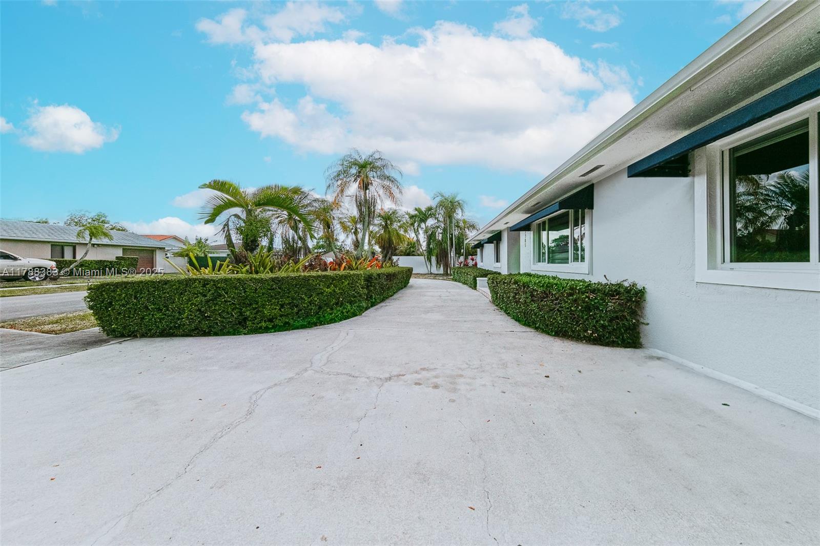 13305 SW 22nd Ter