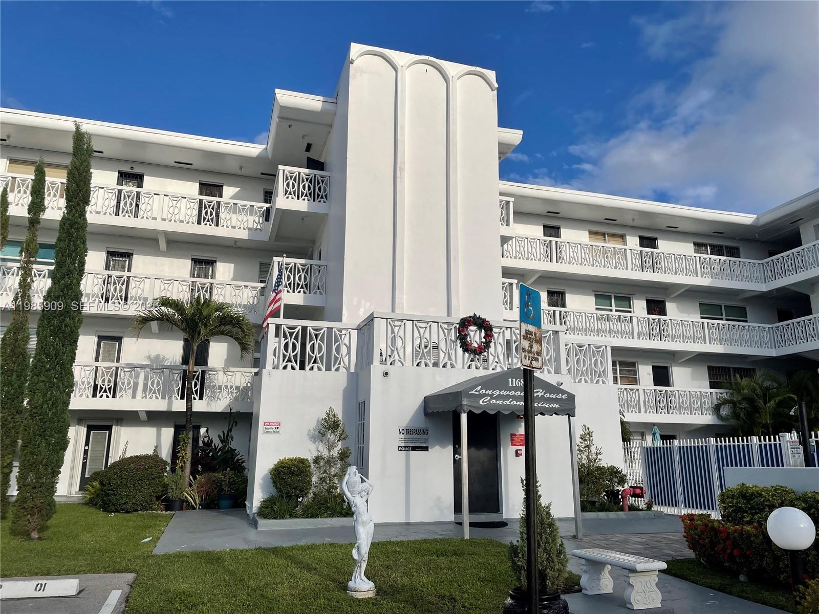 LONGWOOD HOUSE CONDO - Residential Lease