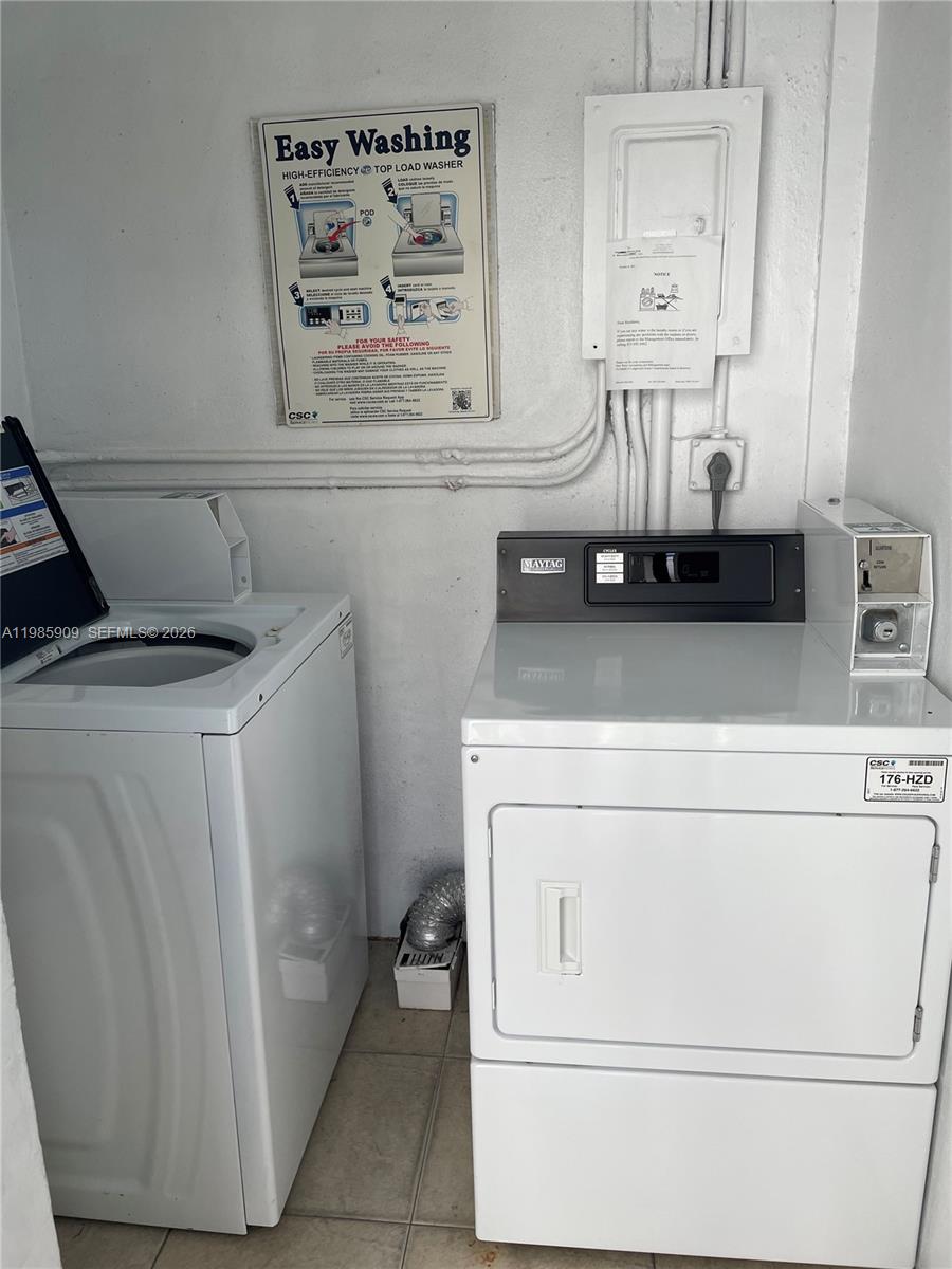 LONGWOOD HOUSE CONDO - Residential Lease