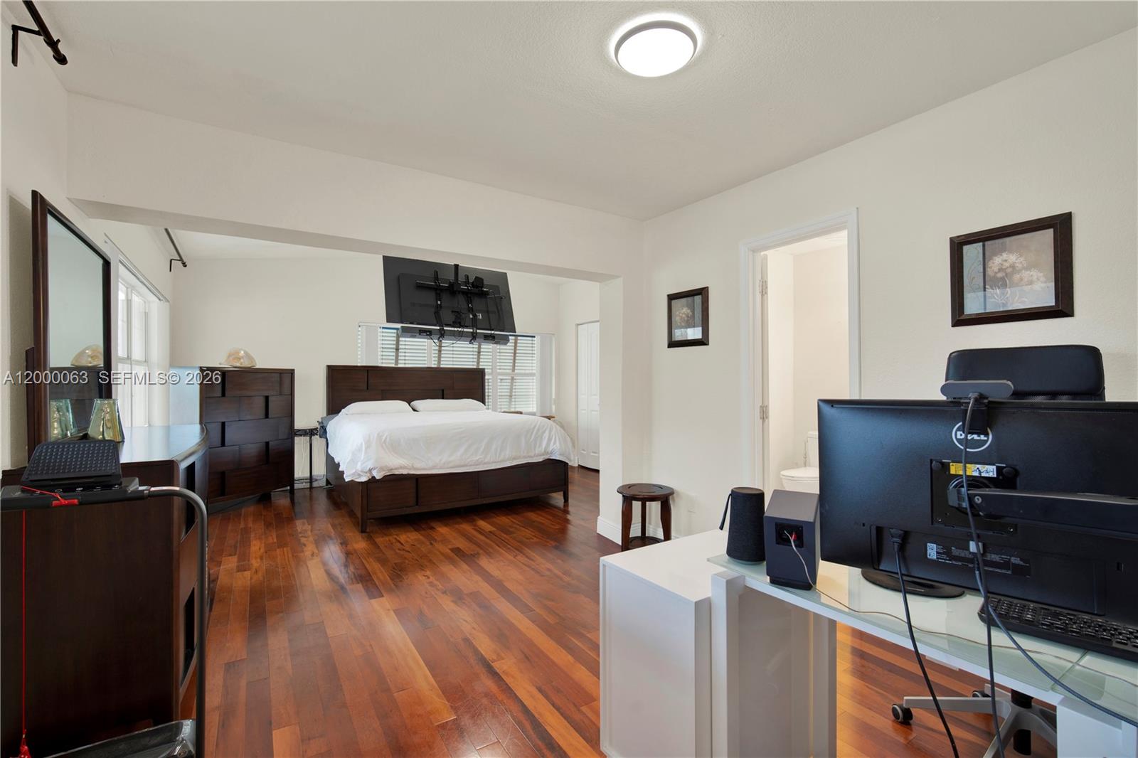 SOUTH CORAL HOMES SEC 2 - Residential