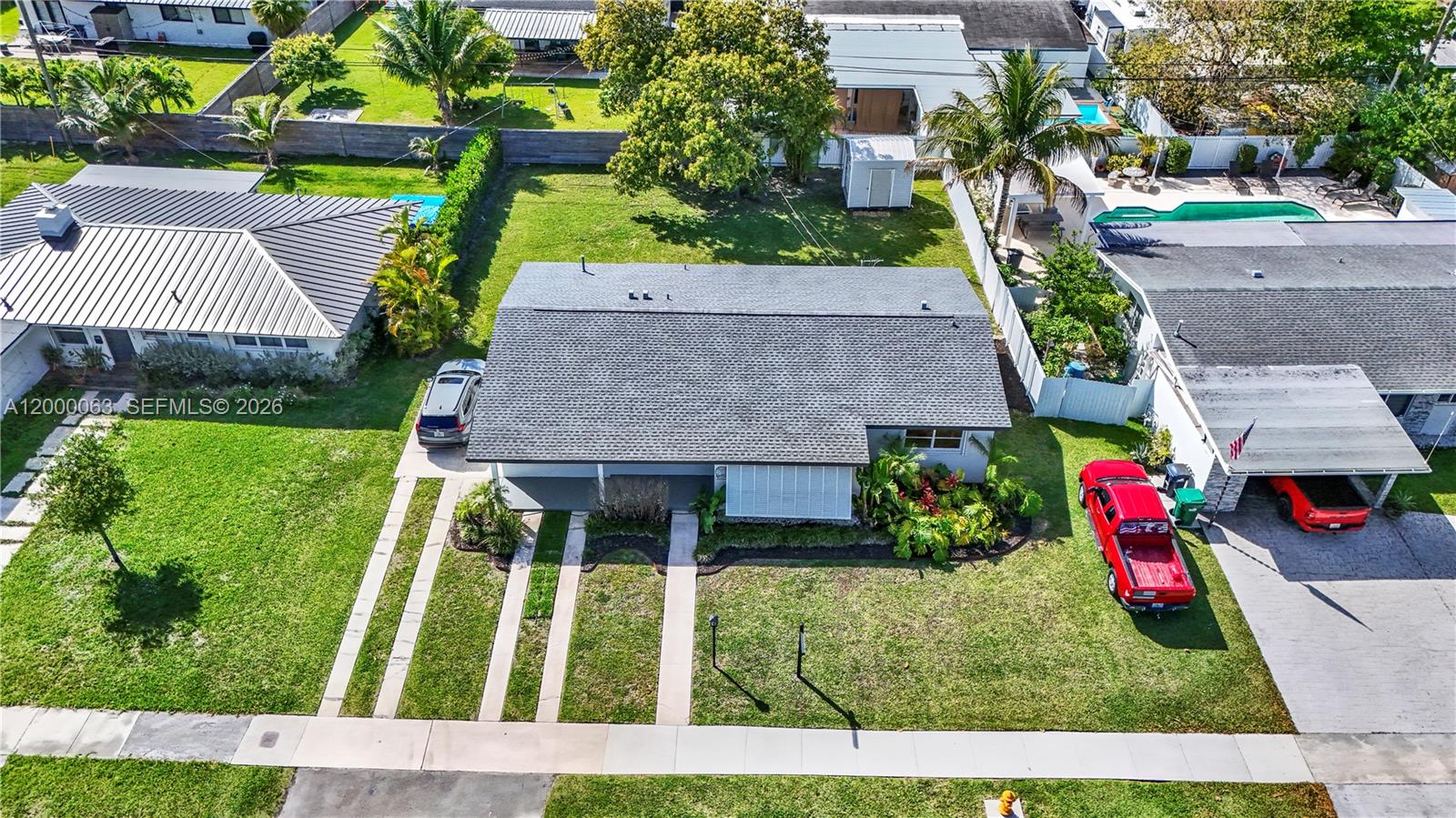 SOUTH CORAL HOMES SEC 2 - Residential