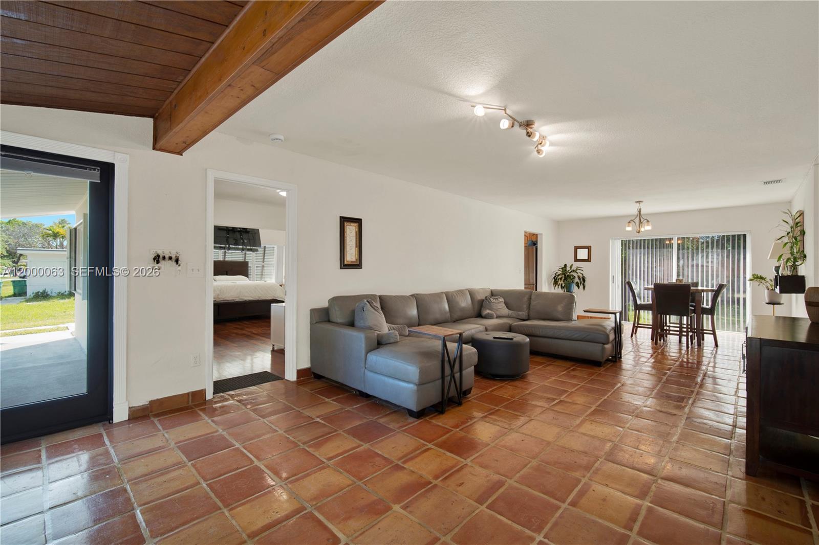 SOUTH CORAL HOMES SEC 2 - Residential