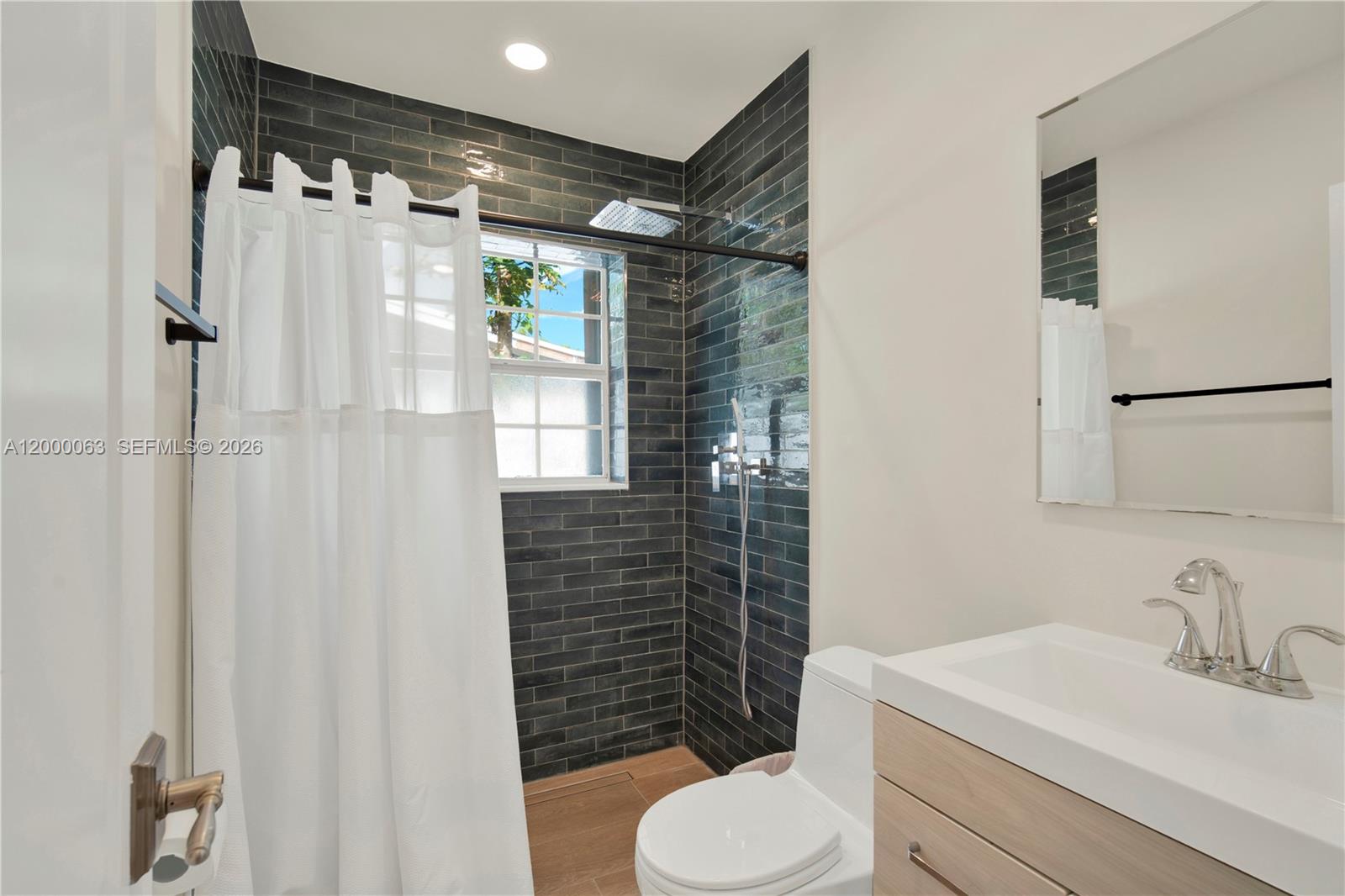 SOUTH CORAL HOMES SEC 2 - Residential