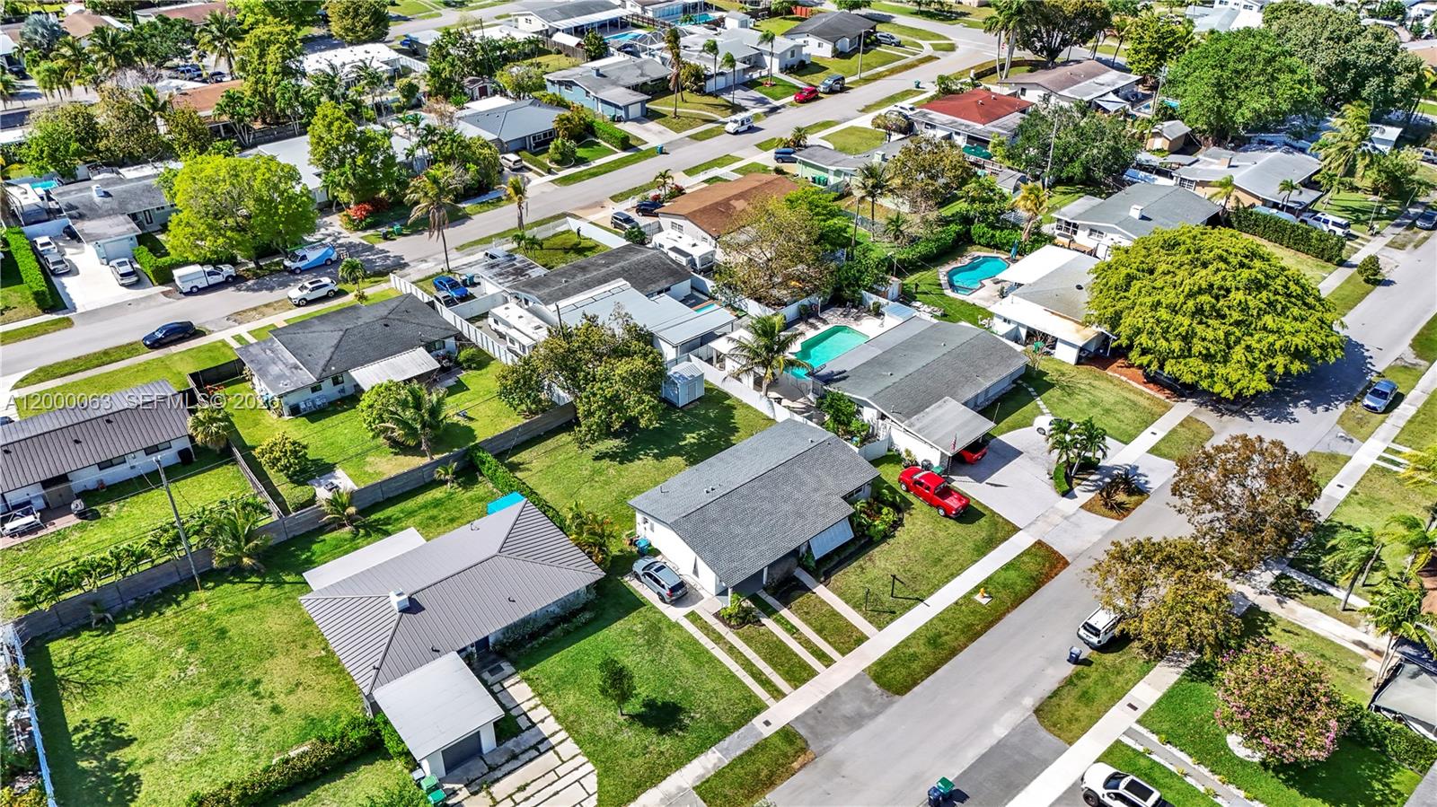 SOUTH CORAL HOMES SEC 2 - Residential