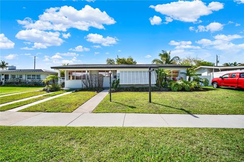 9401 Jamaica Dr Cutler Bay FL 33189