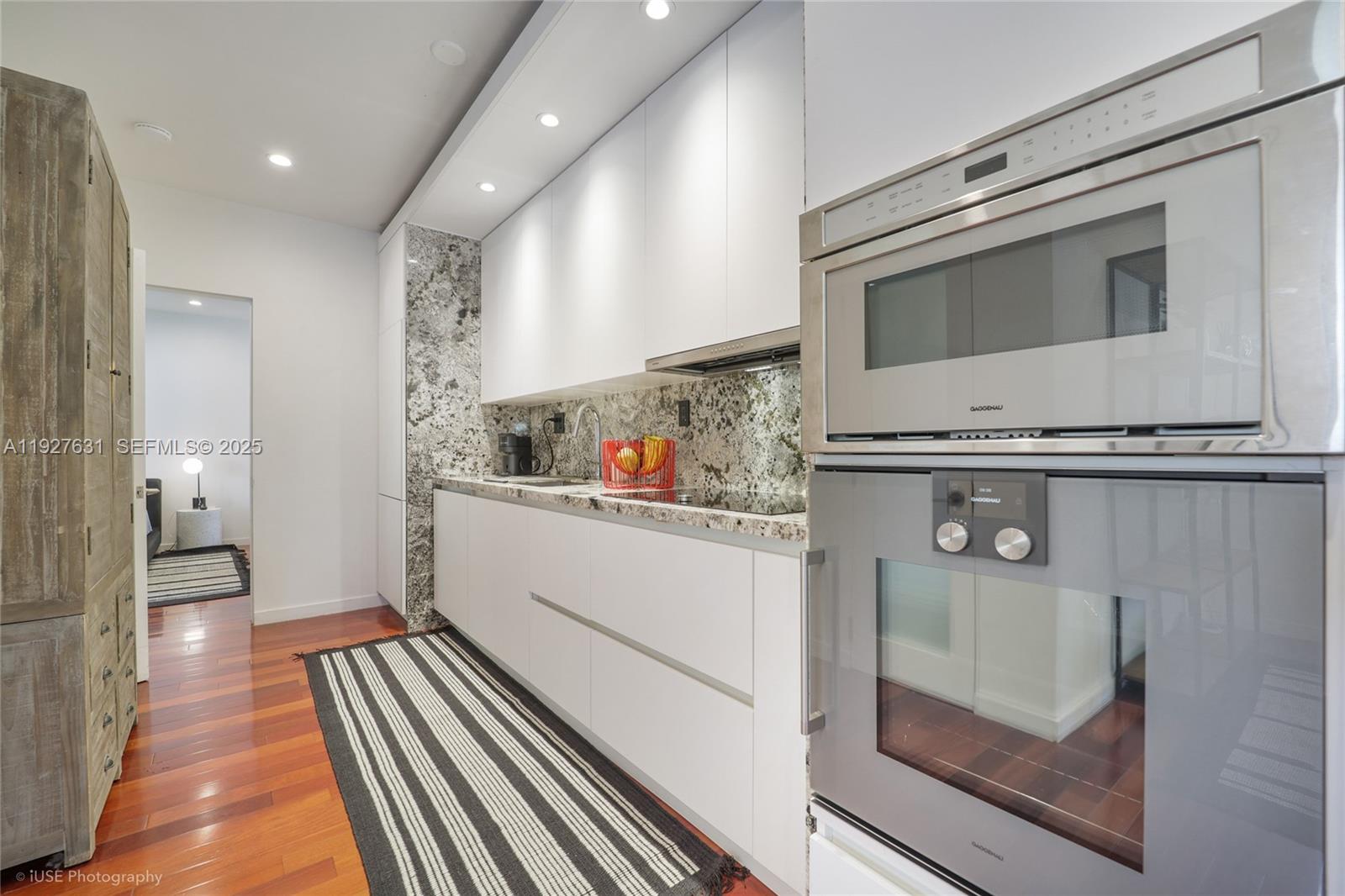 TRIBECA CONDO - Residential Lease