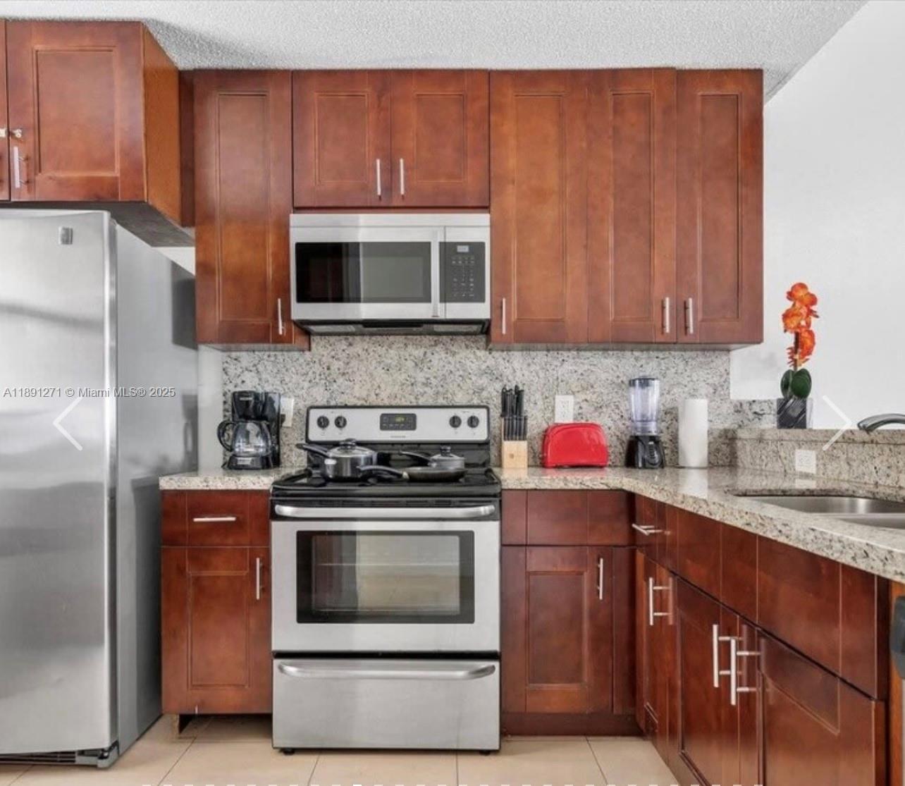 LABEAU ACRES - Residential Lease