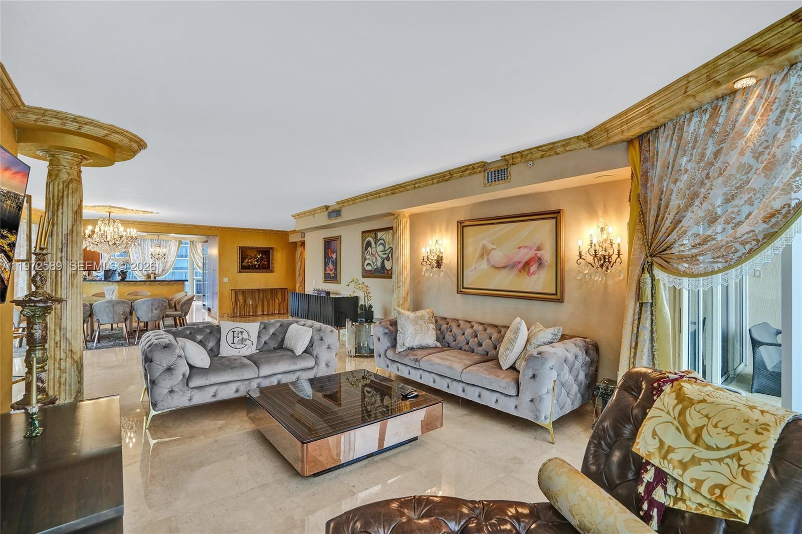 THE PINNACLE CONDO - Residential