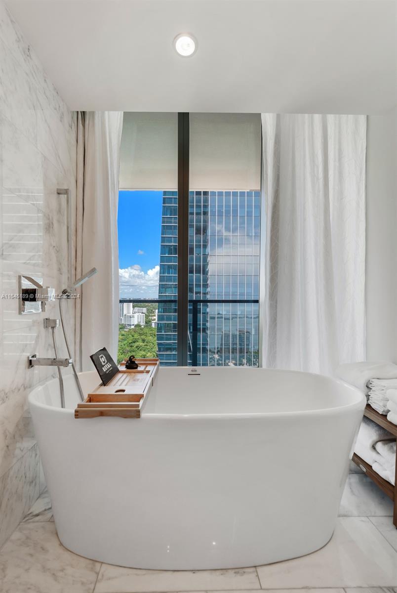 ECHO BRICKELL CONDO - Residential Lease